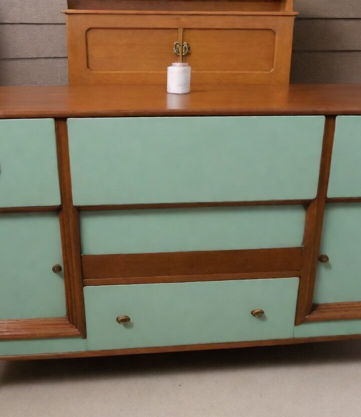Restoring Vintage Furniture: Techniques to Try